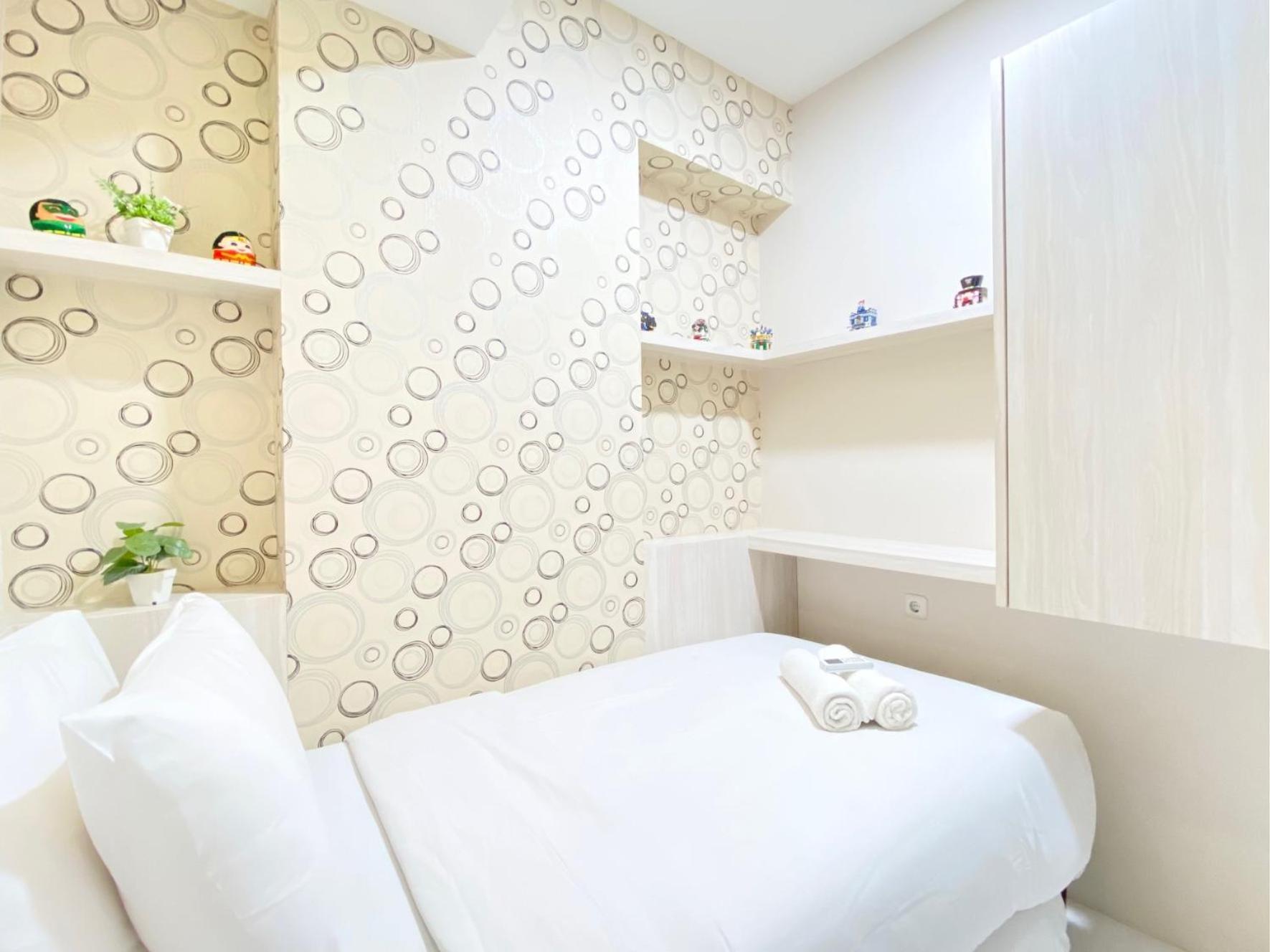 Chic And Cozy 2br At Mekarwangi Square Cibaduyut By Travelio * Bandung