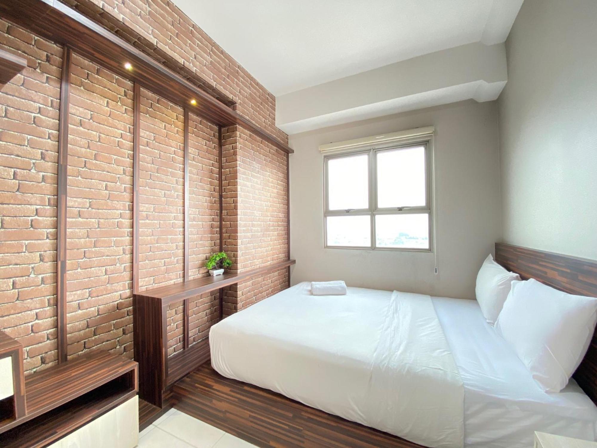 Chic And Cozy 2br At Mekarwangi Square Cibaduyut By Travelio *